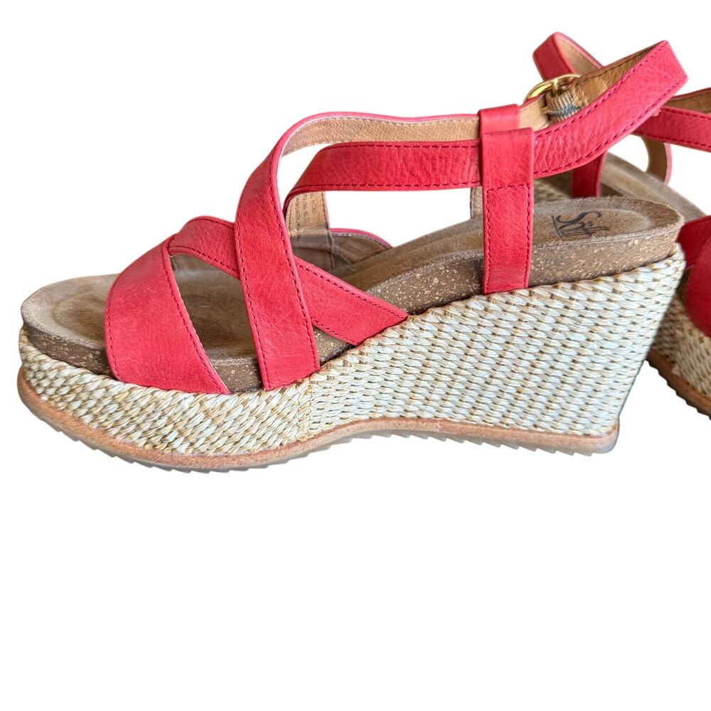 Sofft Devyn Women's Red Leather Strappy Wedge Sandals Comfort Shoes - Size 6.5 - Picture 6 of 10